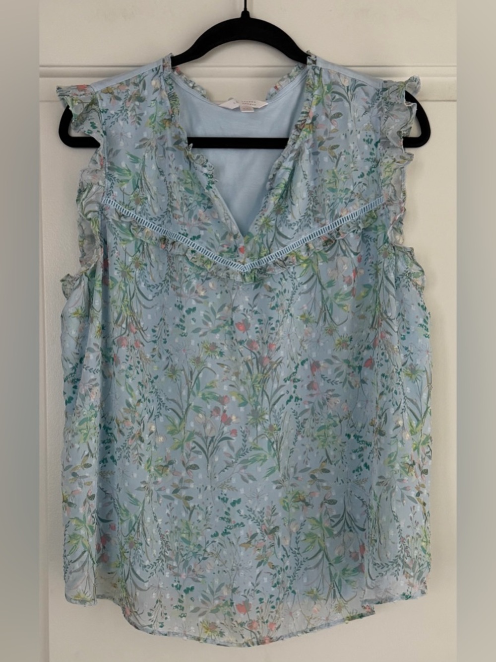 LC Lauren Conrad Pale Blue Floral Sleeveless Ruffle Top